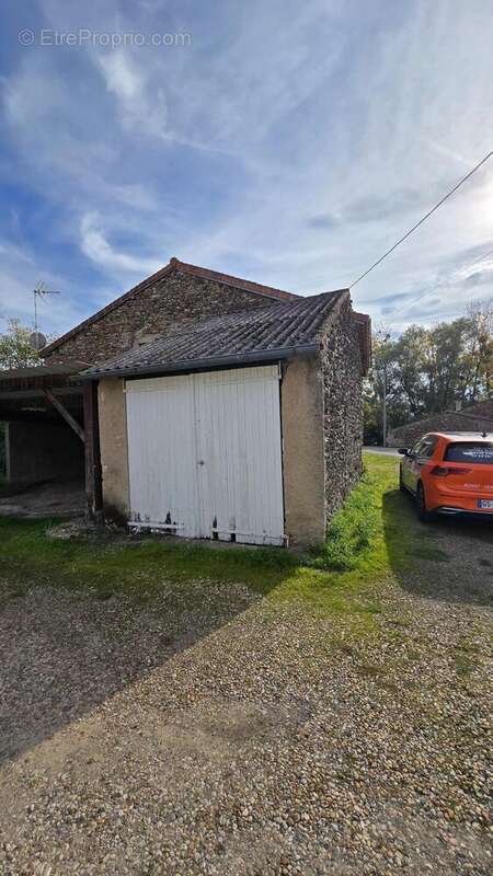Photo 4 - Maison à LEIGNES-SUR-FONTAINE
