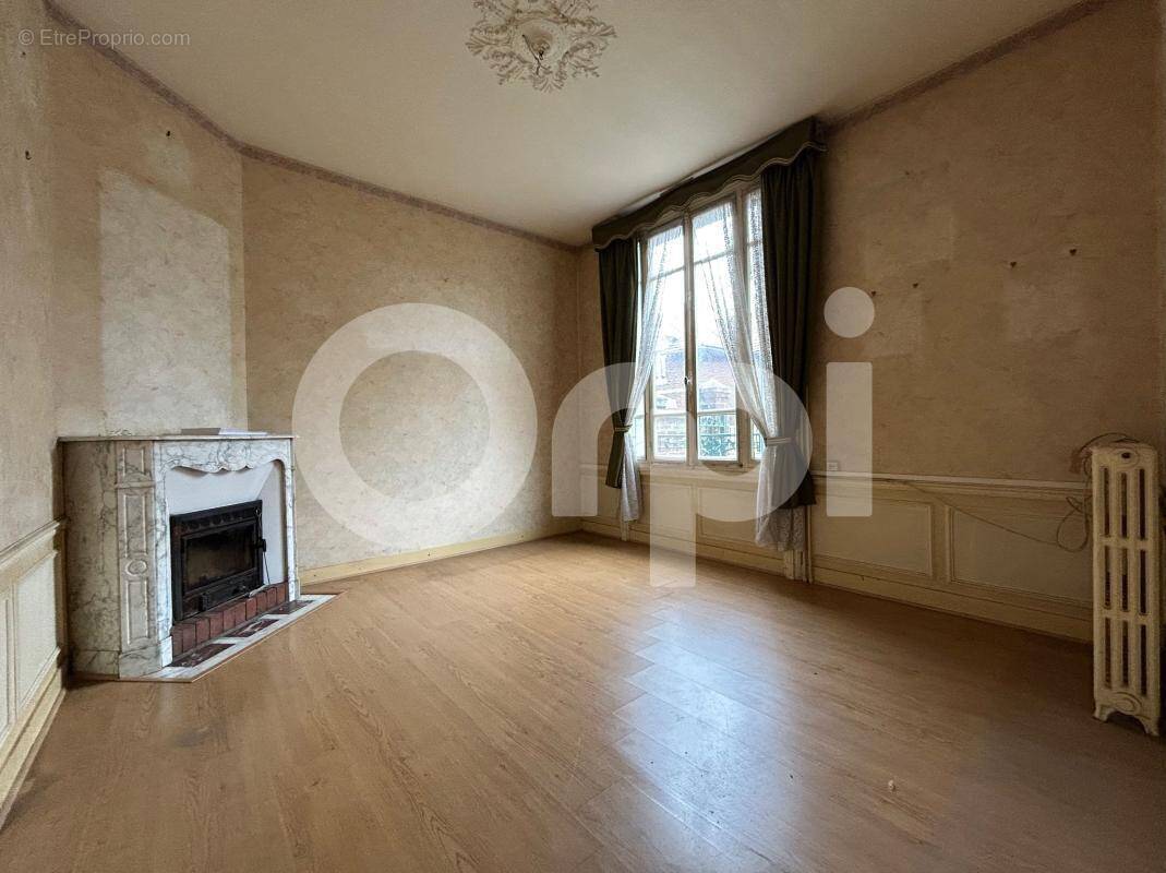 Maison à COMPIEGNE