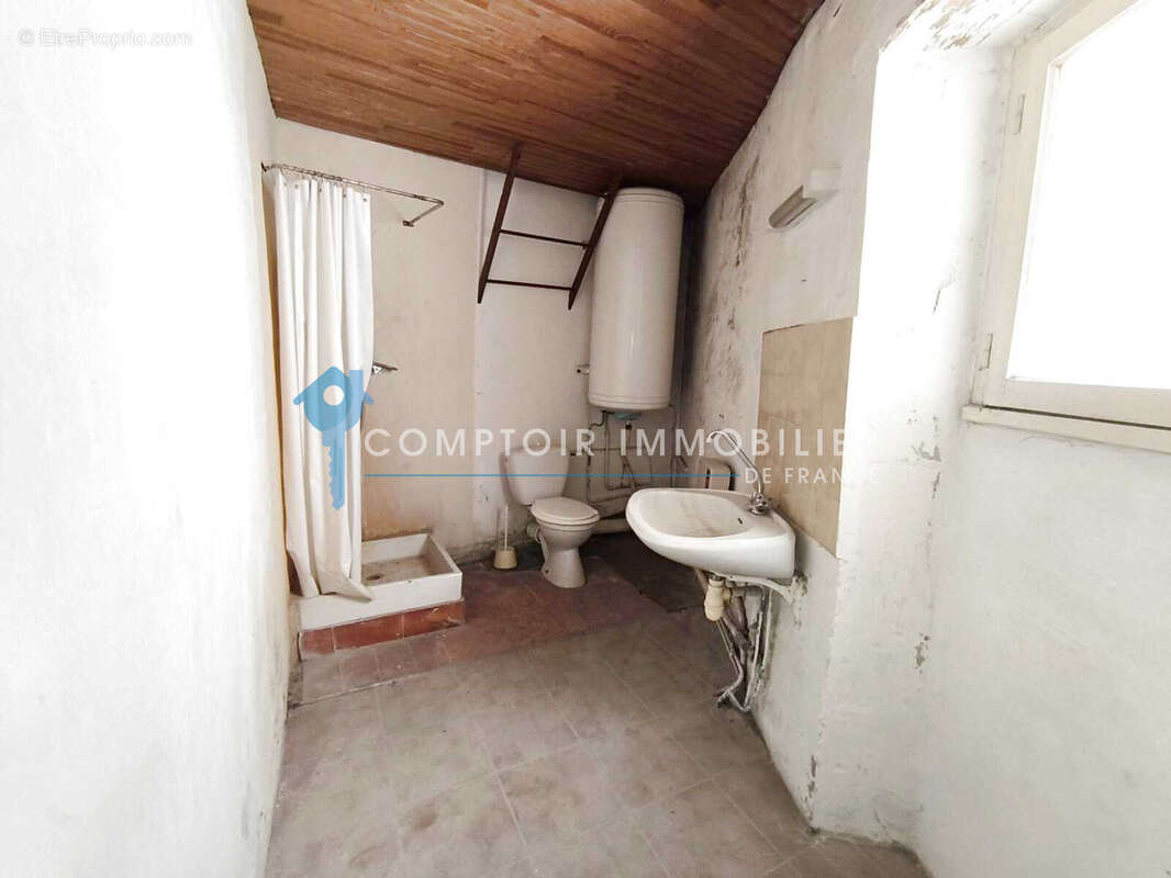 Dpt boulbon (13) maison de village avec cour a renover - photo 9