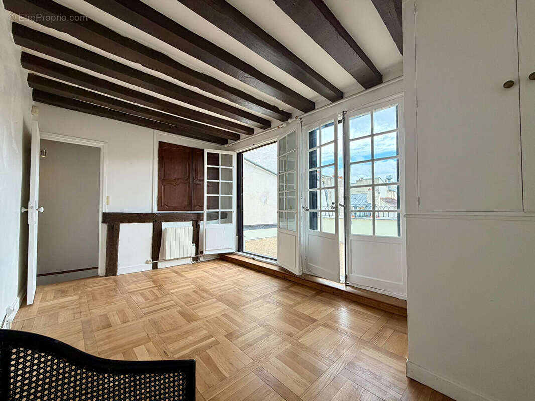 Appartement à PARIS-4E