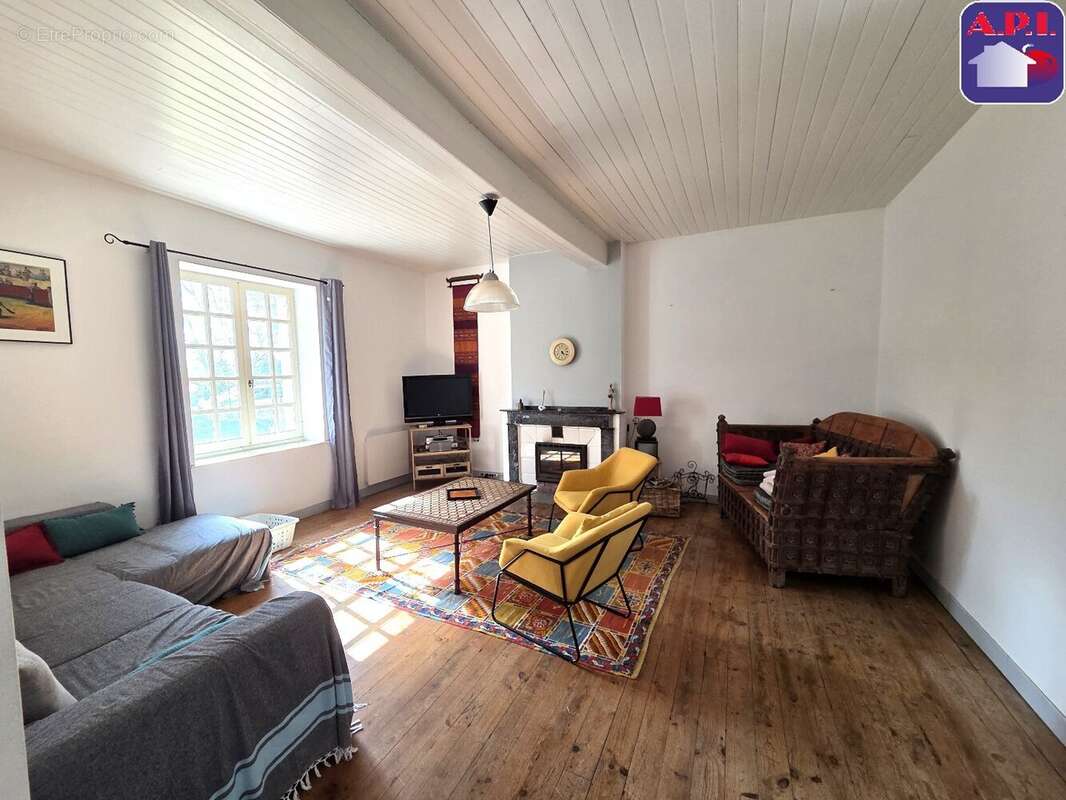 Maison 245 m² à Calmont  - photo 4