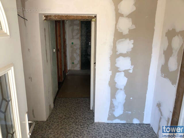A vendre corps de ferme avec fort potentiel - LA Fouillade 12200 - photo 12