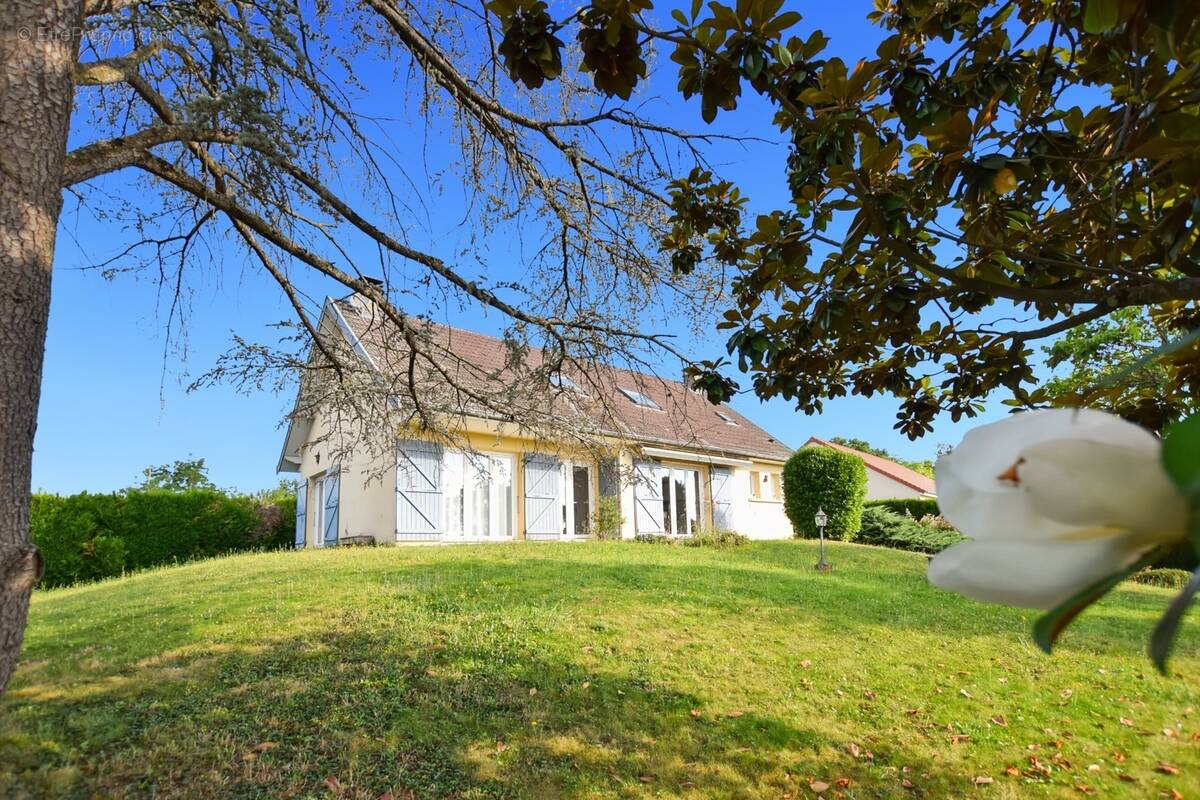 Maison à FARGES-LES-CHALON