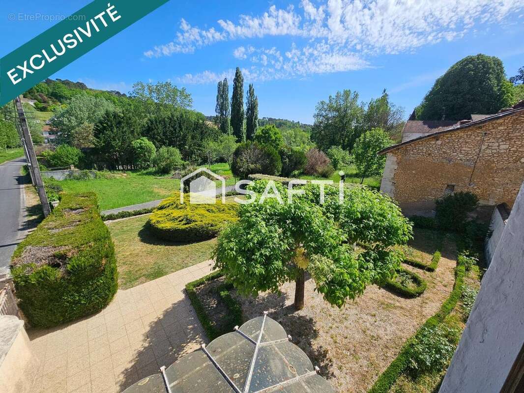 Photo 3 - Maison à SAINT-GERMAIN-DU-SALEMBRE