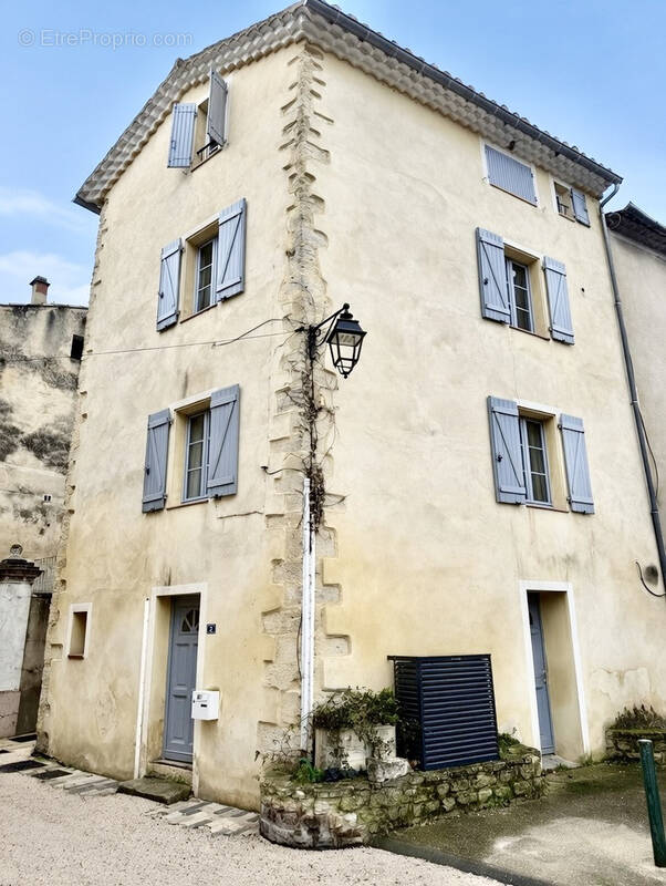 Maison à MALAUCENE