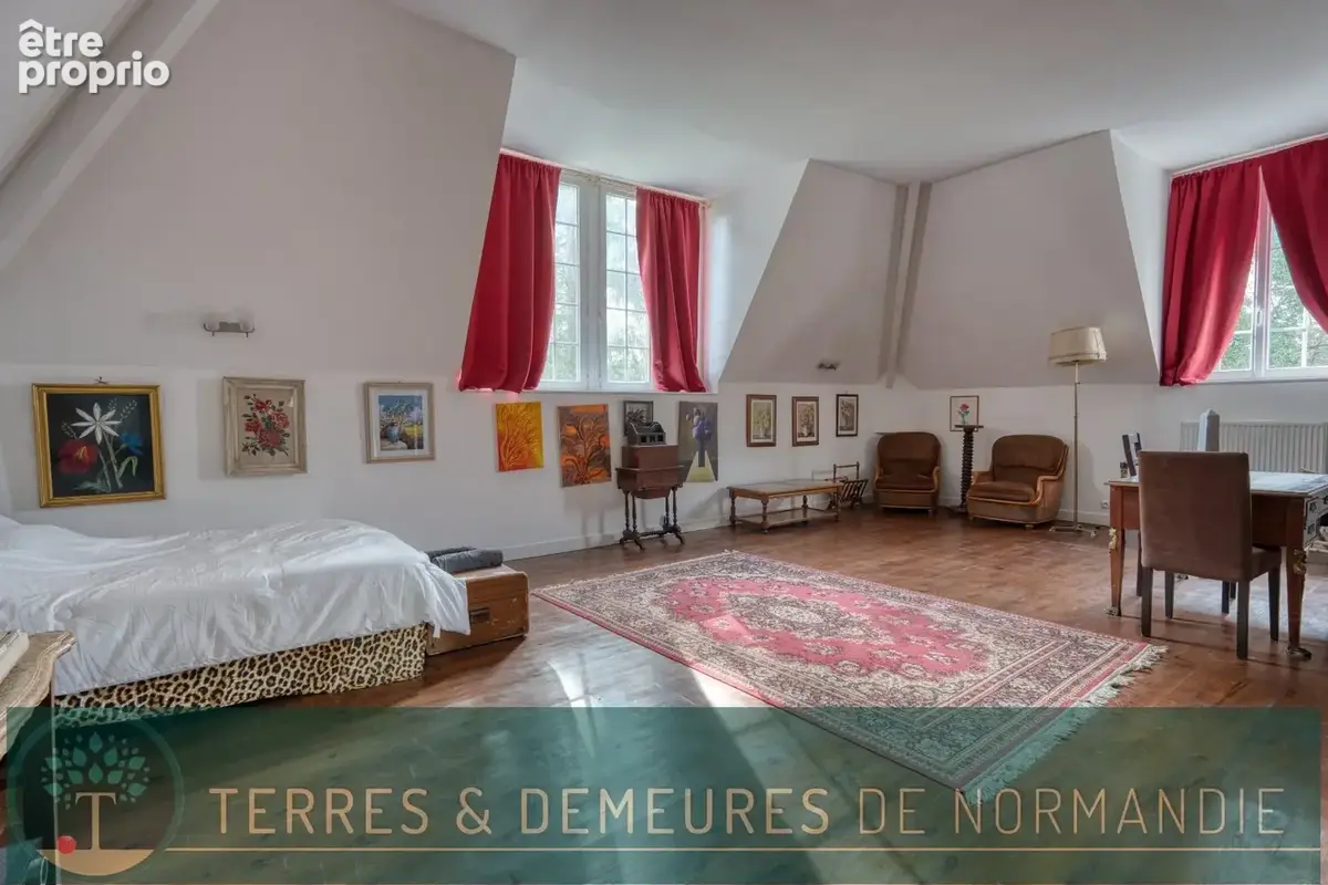 Domaine historique en normandie  château xviie & dépendances  4,5 hectares - photo 18