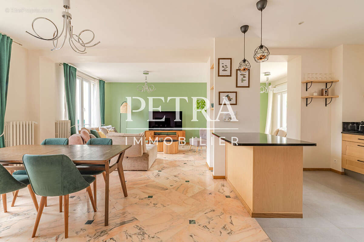 Maison à L&#039;HAY-LES-ROSES