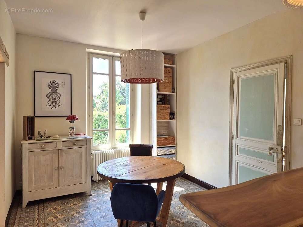 Maison à BEAUNE-LA-ROLANDE