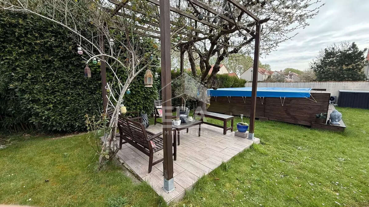 Maison à CHEVANNES