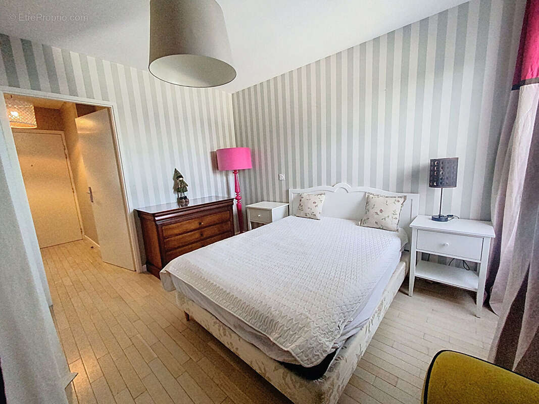 Appartement à VERNEUIL-SUR-SEINE