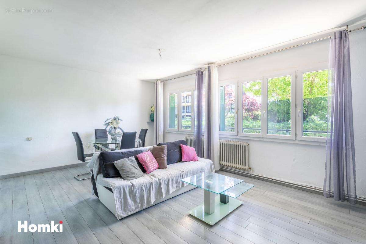 Appartement à MARSEILLE-12E