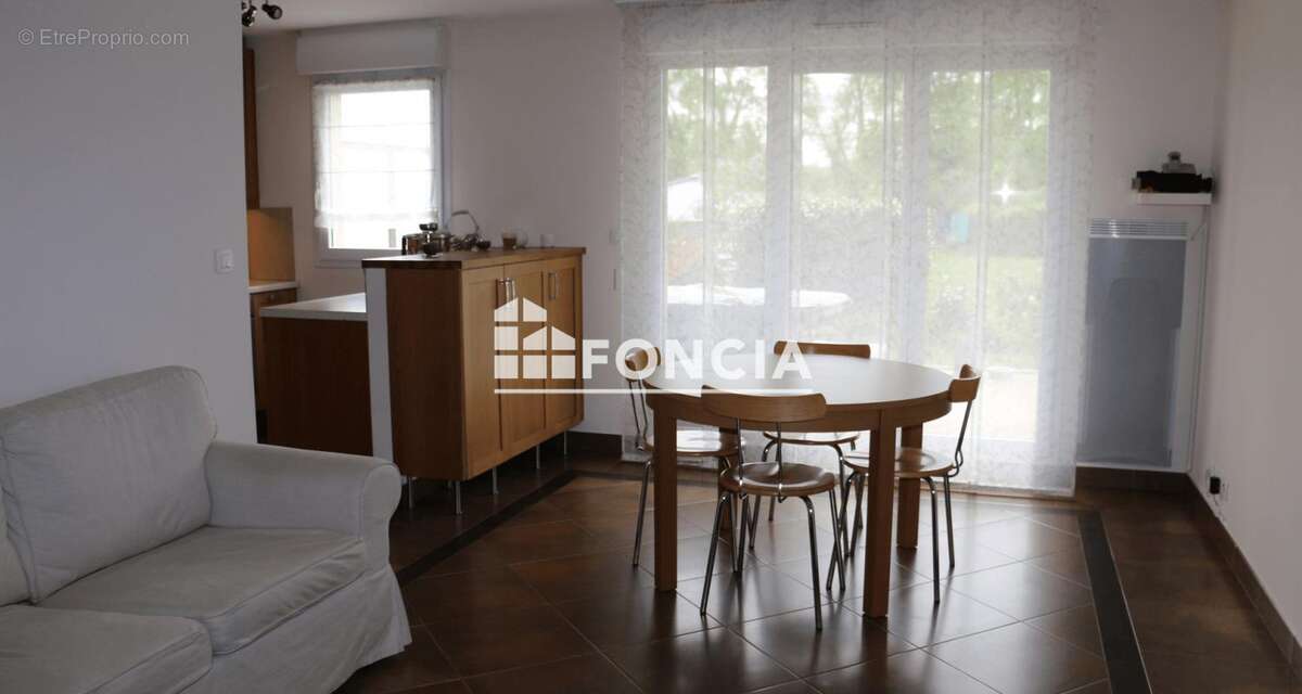 Appartement à VIGNEUX-SUR-SEINE