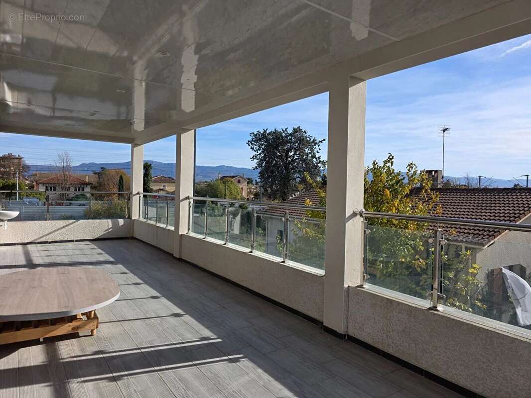 Maison à ROMANS-SUR-ISERE