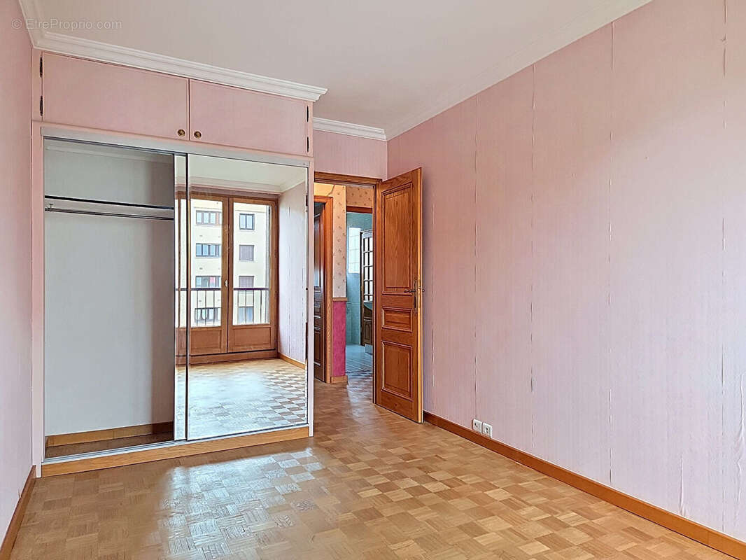 Appartement à CHATILLON
