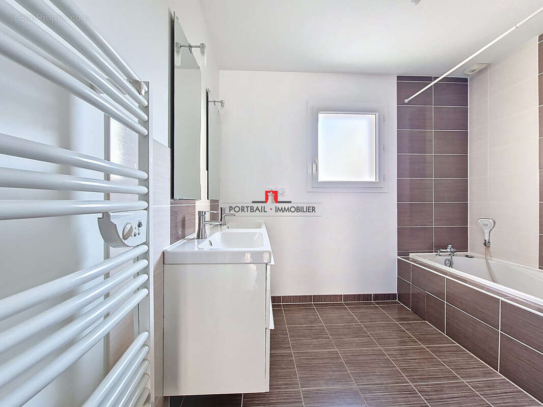 Maison à SAINT-ANDRE-DE-CUBZAC