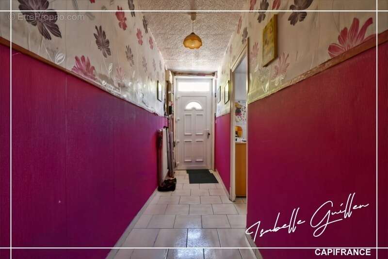 Maison à LE CHATELET