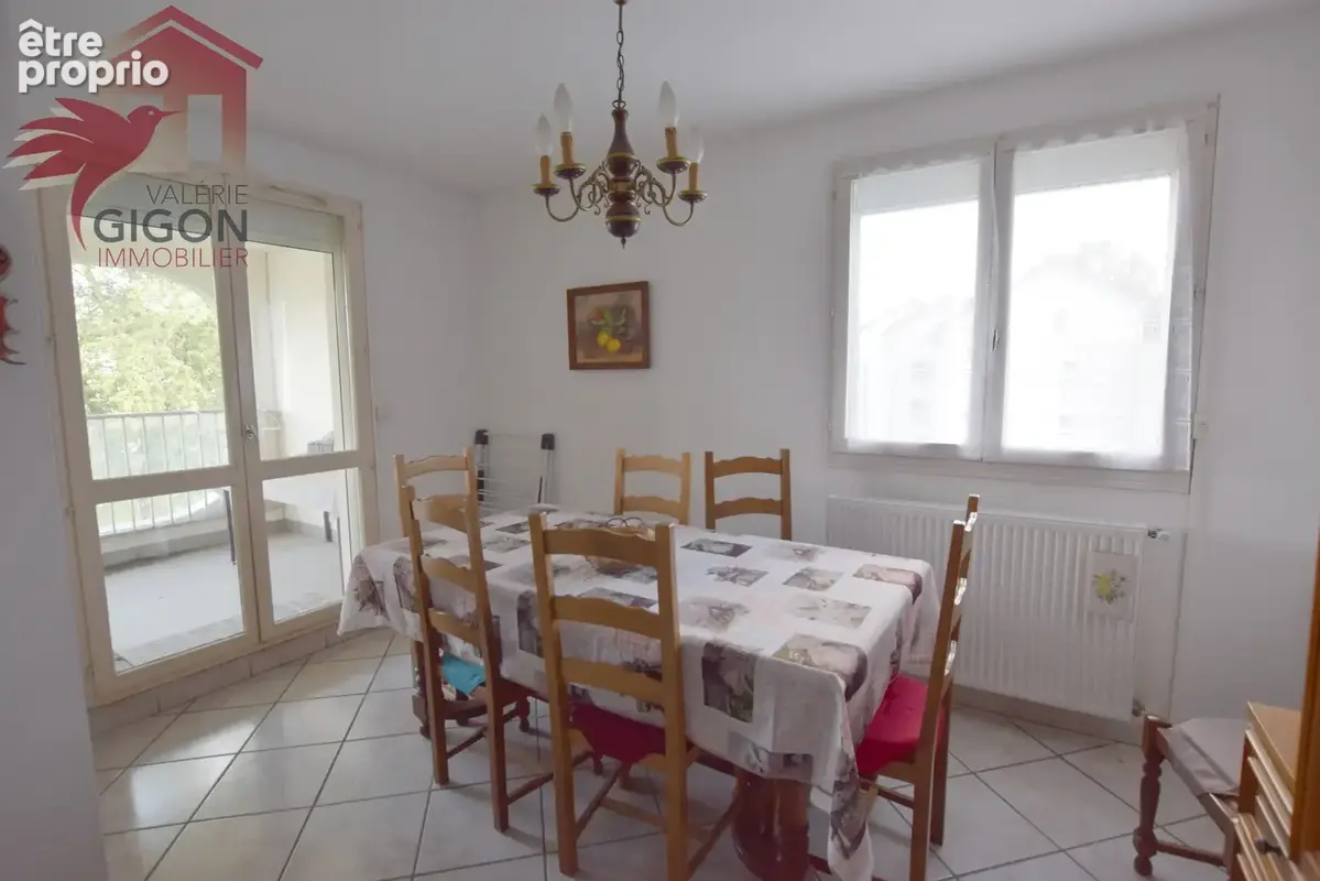 BEL APPARTEMENT SPACIEUX et LUMINEUX donnant sur terrasse avec vue sur la verdure - photo 3