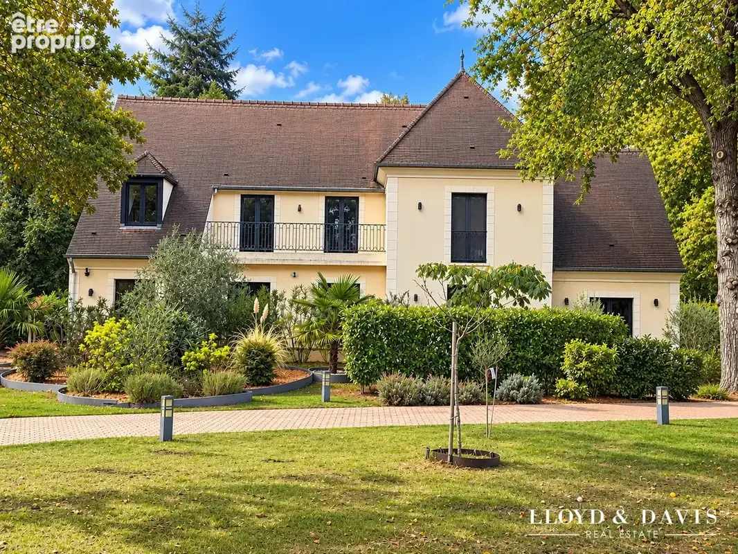 Maison 10 pièces 340 m² à vendre à Lamorlaye (60260) - photo 1