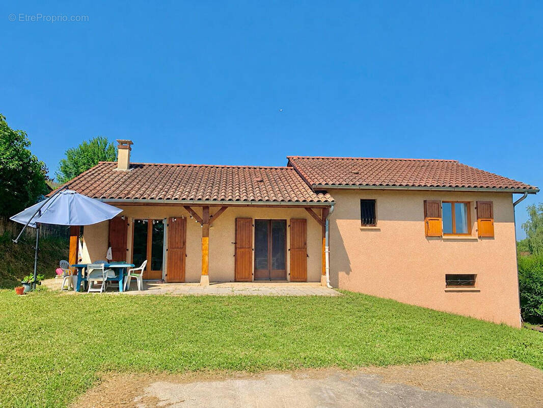 Maison à SUCCIEU