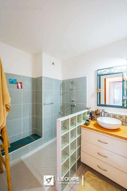 Appartement à SAINT-DENIS