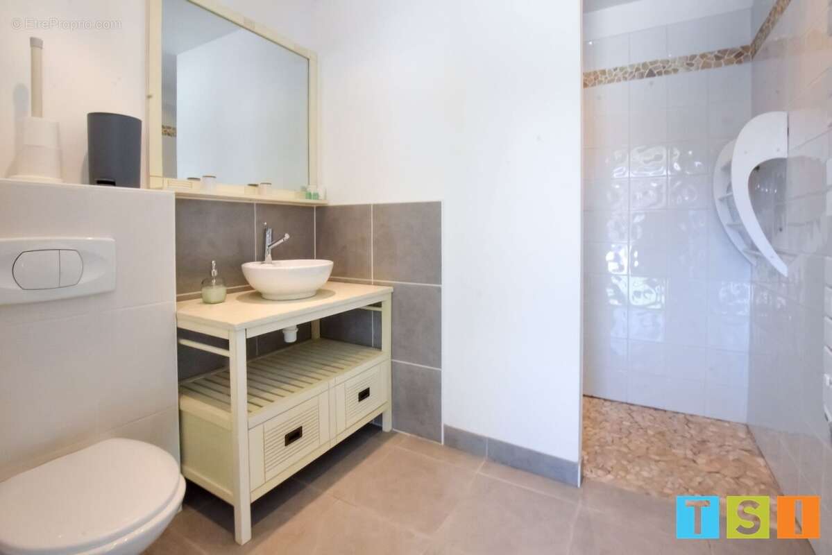 Secteur Comminges : Superbe maison familiale et gîte et/ou activité de chambres d'hôtes et gîte. Piscine et terrain sécurisé - photo 24