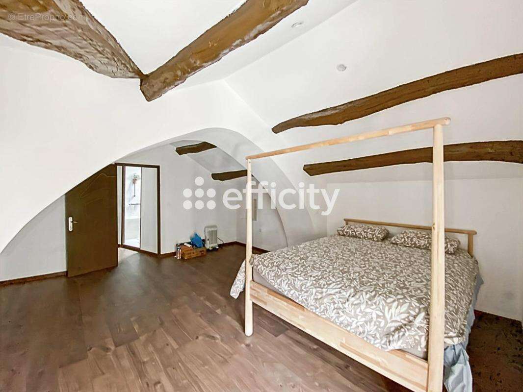 Maison à ROQUEFORT-SUR-SOULZON