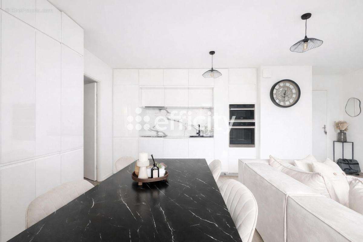 Appartement à COLOMBES