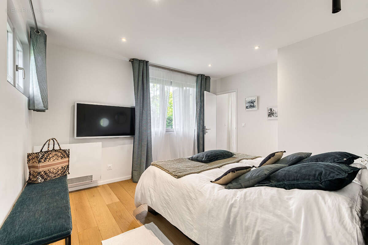 Maison à SAINT-JORIOZ