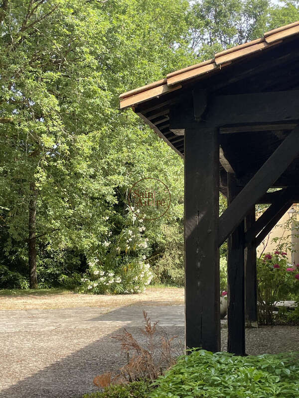 Maison à GARAT