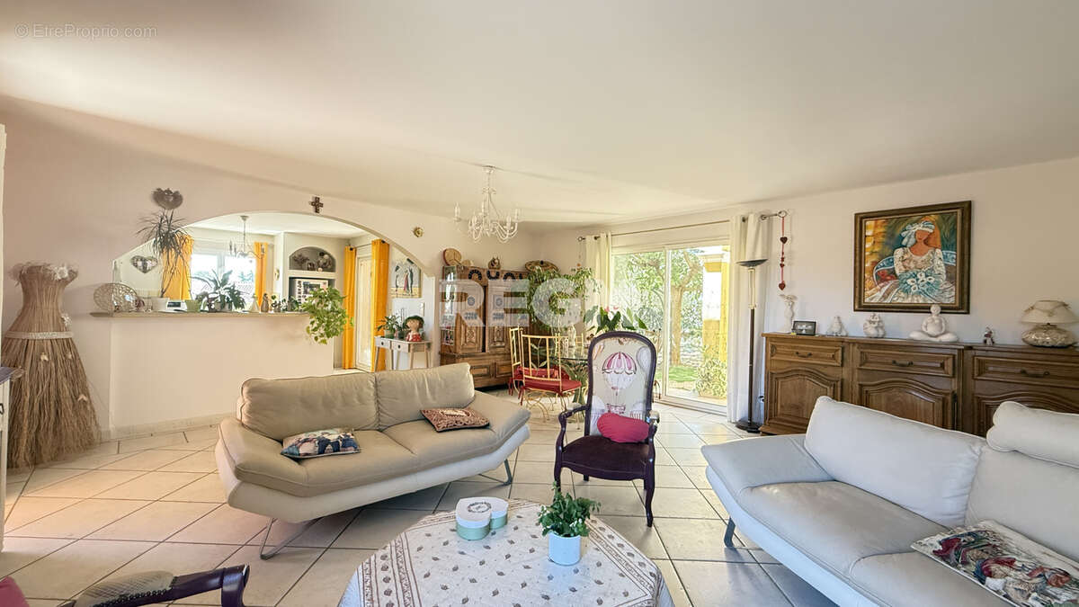 Villa de plain-pied 122 m2 sur parcelle de 1294 M2 - photo 3