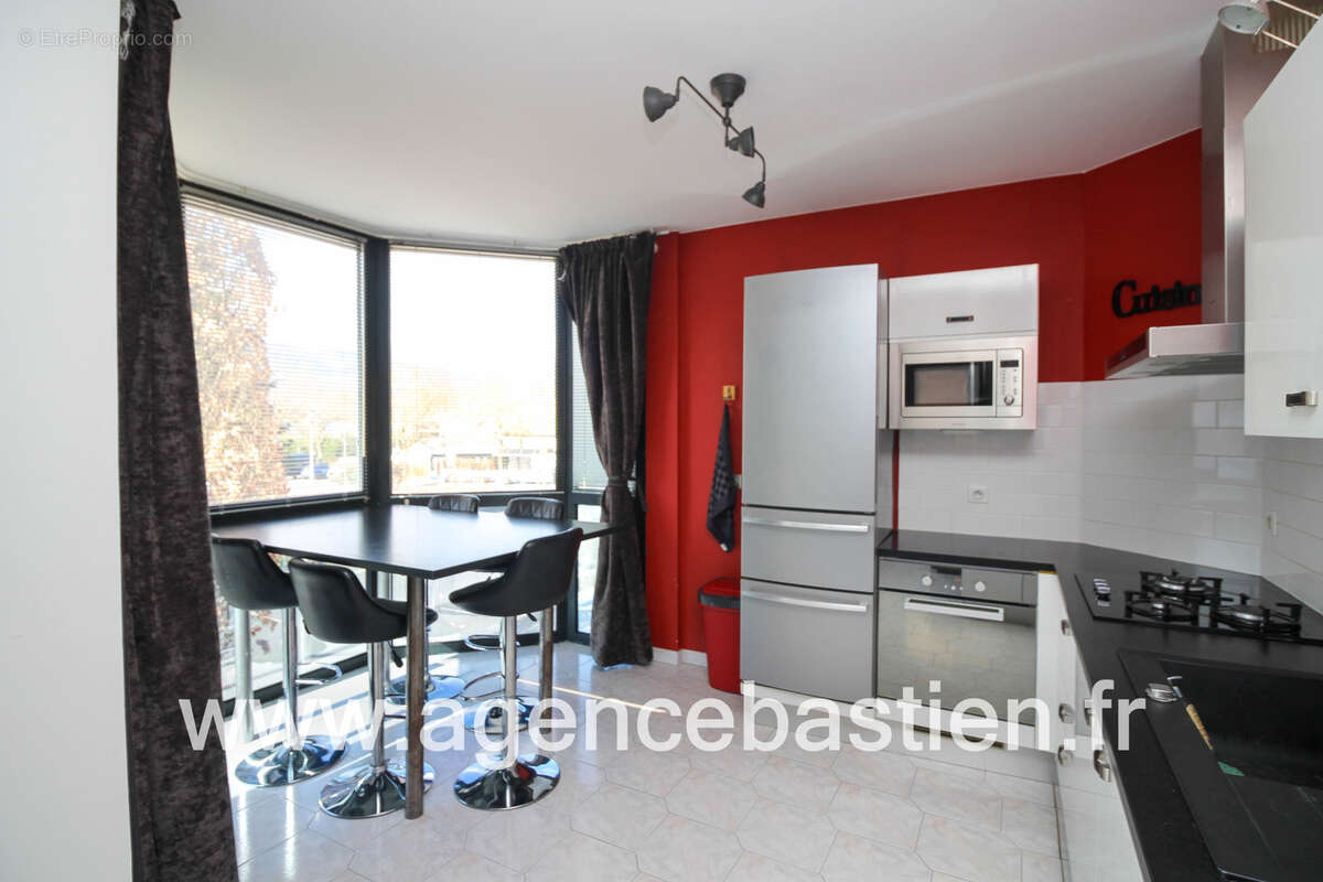 Appartement à VERSONNEX