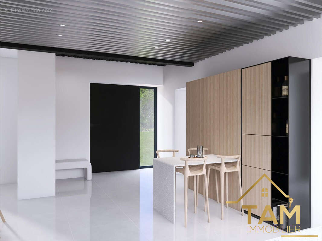 Maison à BAZOCHES-SUR-GUYONNE