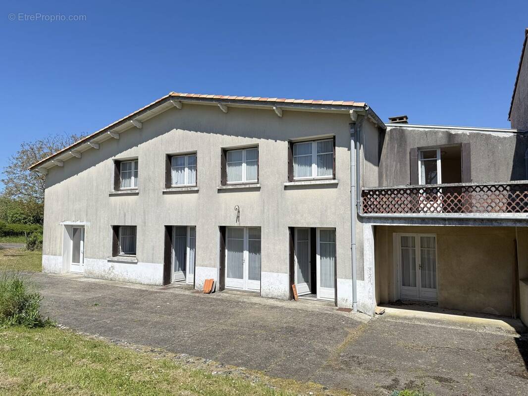 Maison à MESCHERS-SUR-GIRONDE
