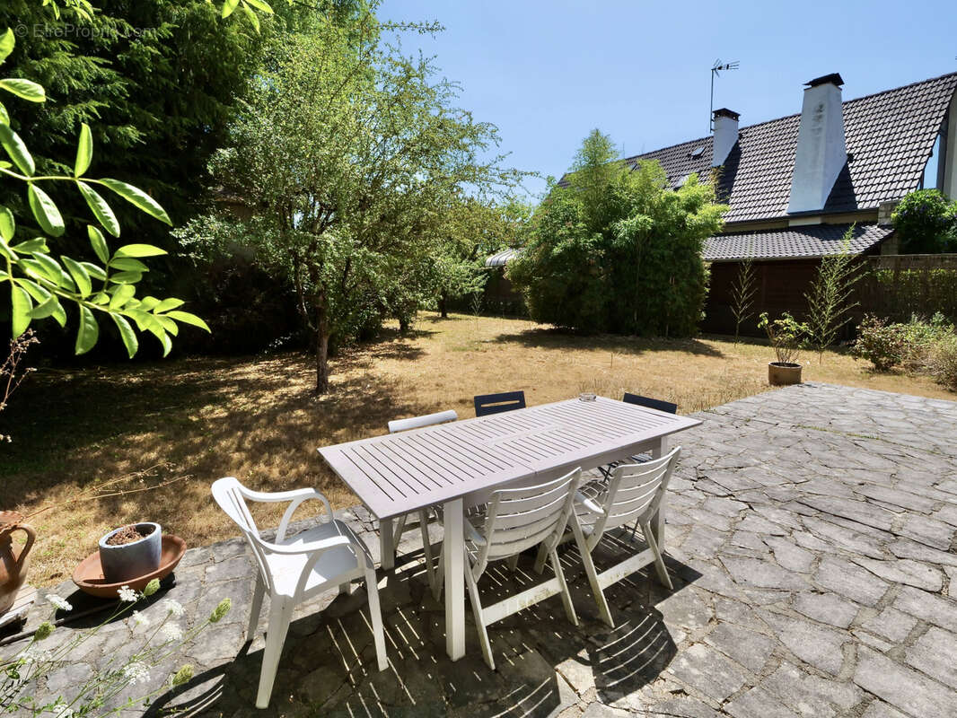 Maison 106 m² à Le Chatelet-En-Brie  - photo 4