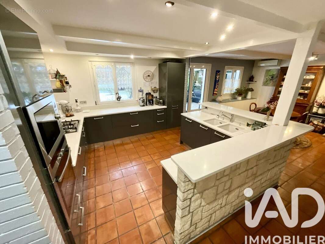 Photo 4 - Maison à SAINT-GERMAIN-LES-ARPAJON