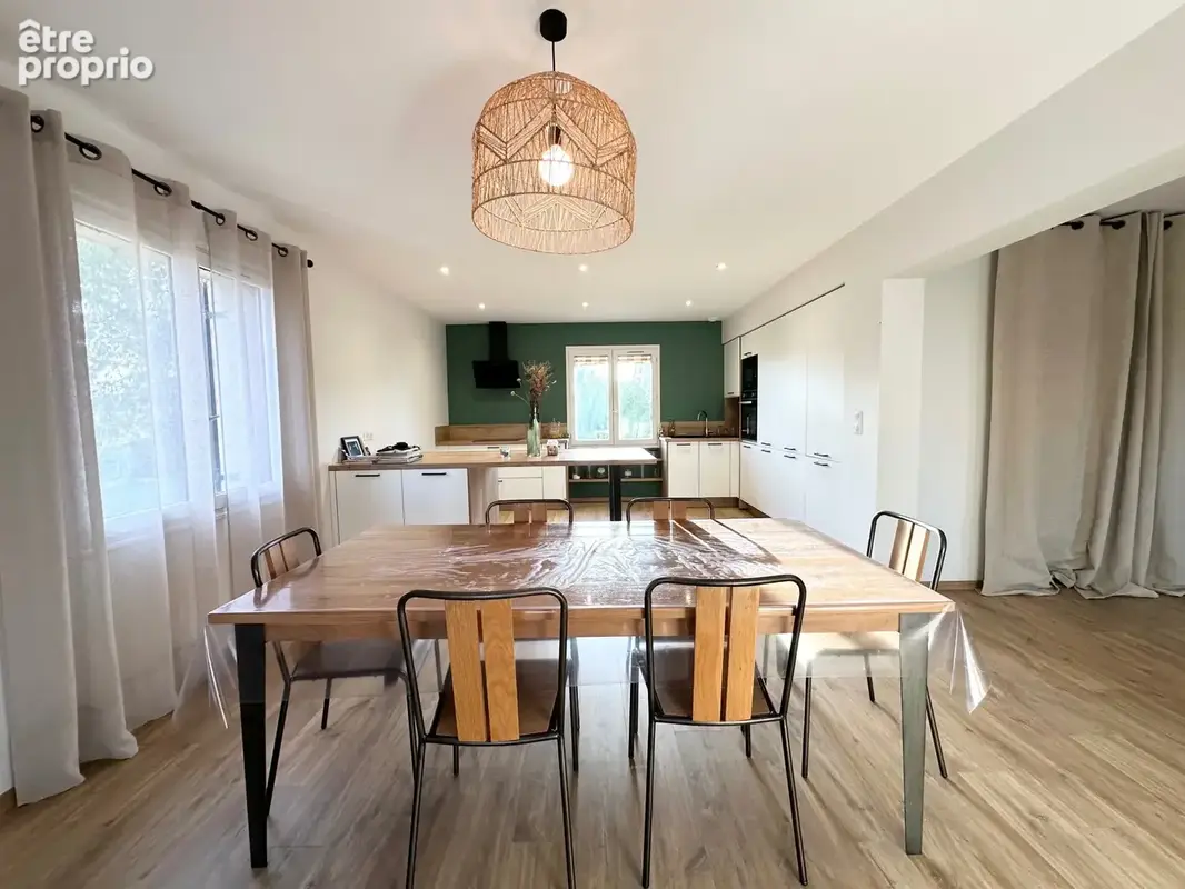 Maison 6 pièces 121 m² à vendre à Attignat (01340) - photo 3