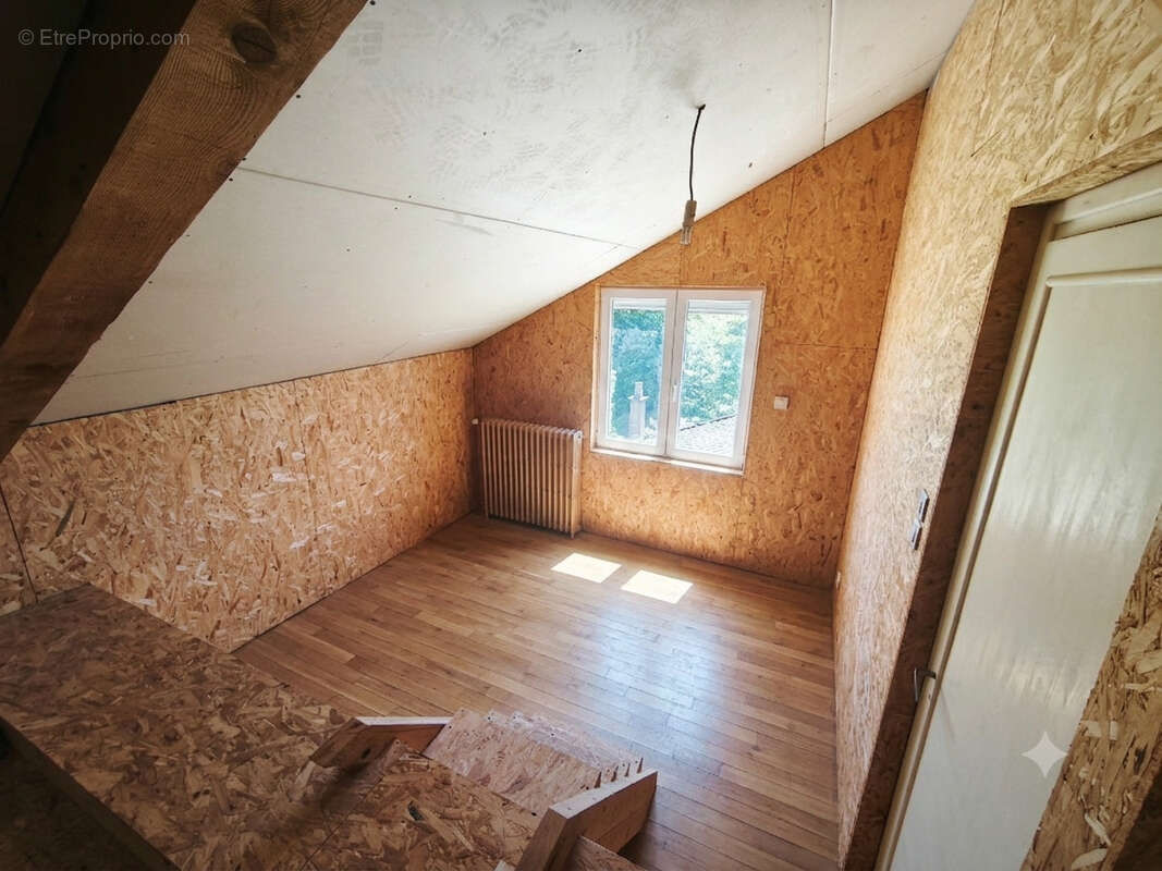 Belle maison familiale de 184 m2 sur terrain de 1 311 m2 - photo 14