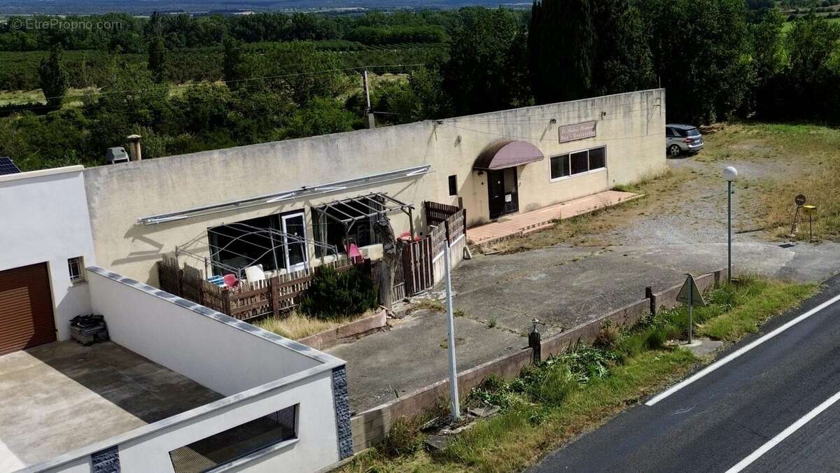Commerce à VILLESEQUELANDE