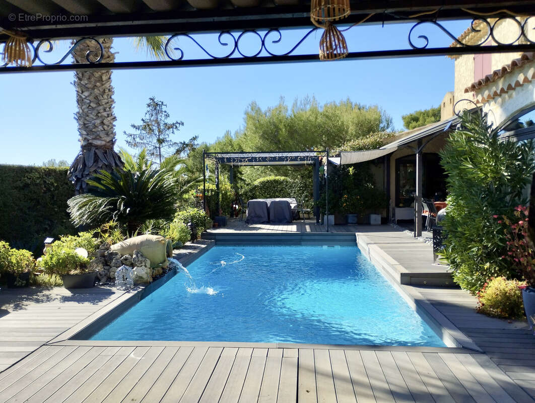 Maison à LA CADIERE-D&#039;AZUR