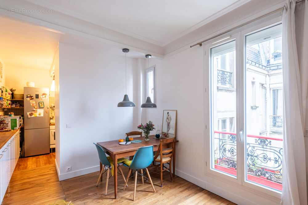 Appartement à PARIS-11E