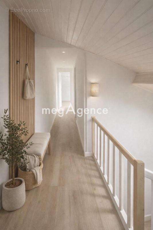 Duplex 85 m2, 3 chambres, place du Lycée - photo 5