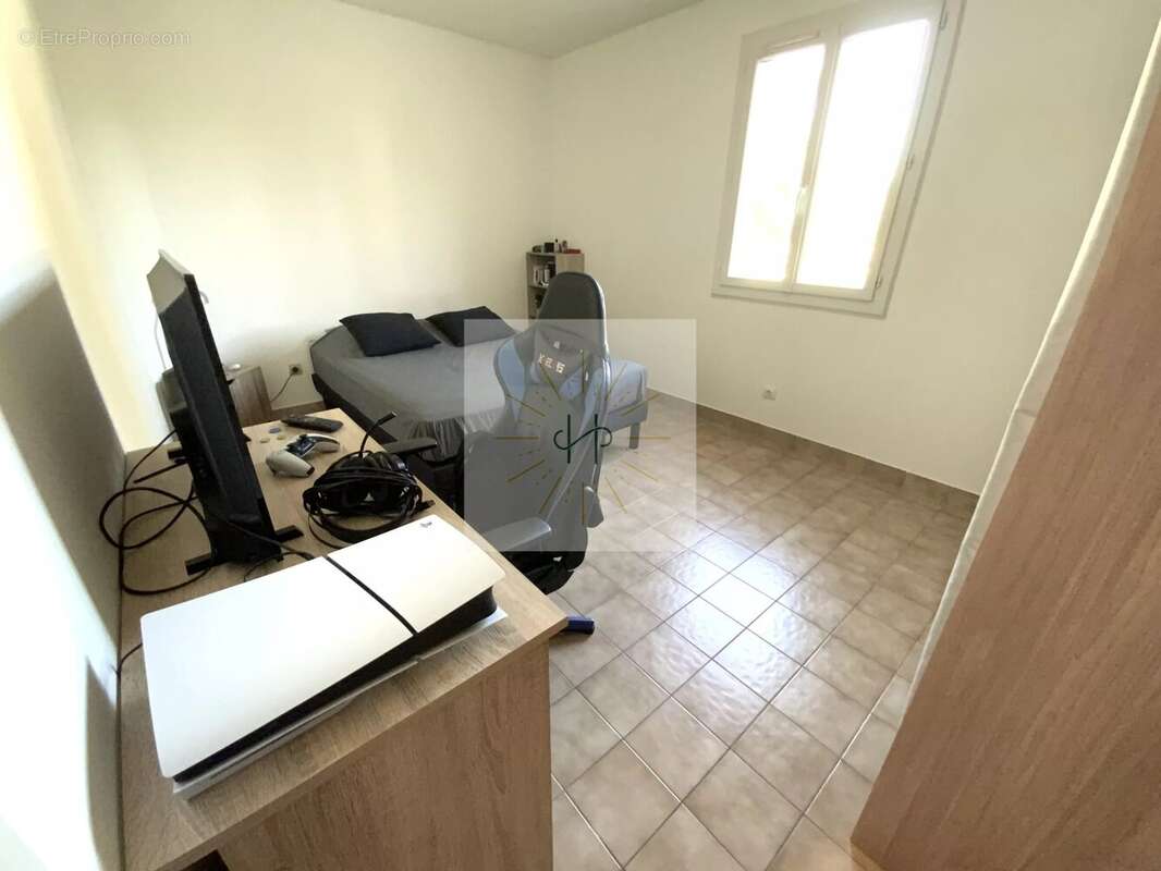 Maison 138 m² à Cruas  - photo 2