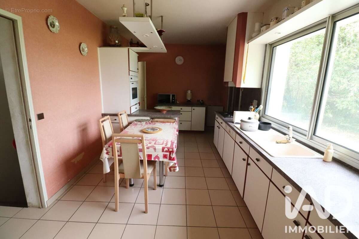 Maison 120 m² à Touverac  - photo 9