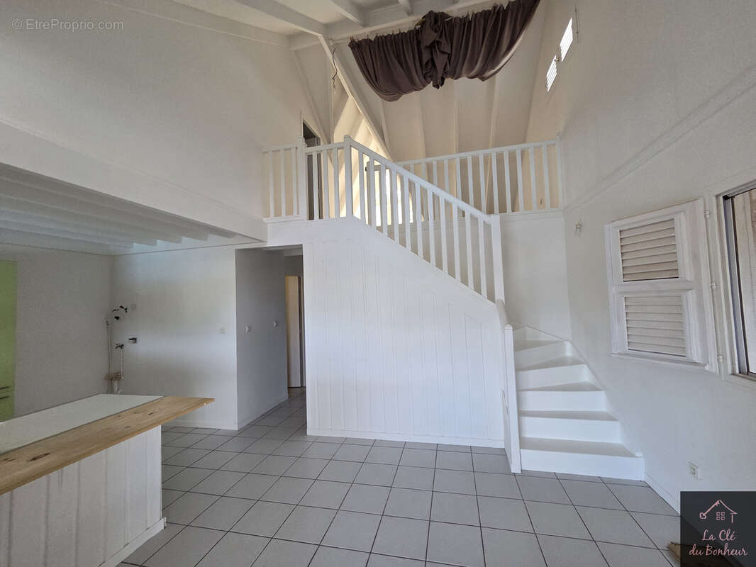 Maison à RIVIERE-SALEE