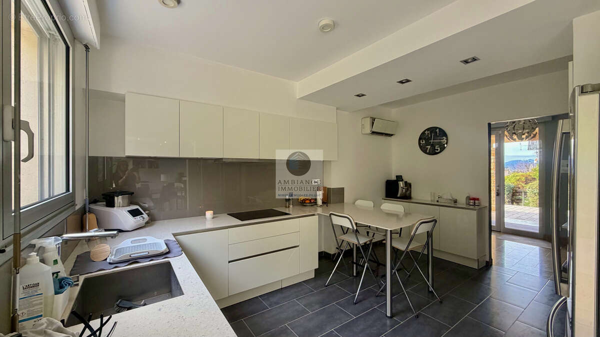 Maison à LORIOL-SUR-DROME