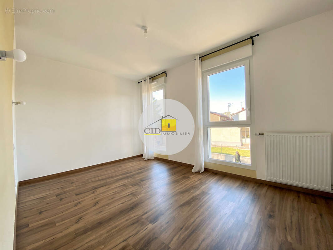 Appartement à VENISSIEUX
