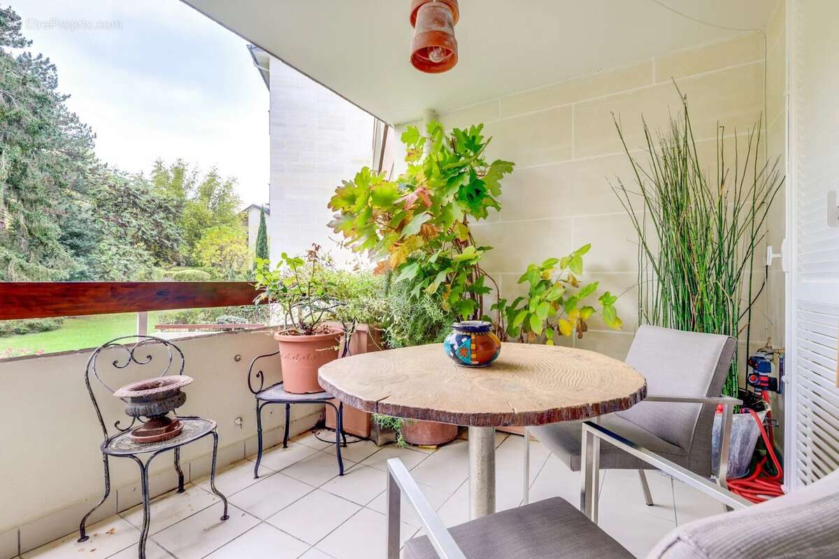 Appartement à LOUVECIENNES