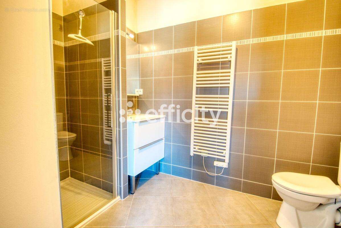 Appartement à SIX-FOURS-LES-PLAGES
