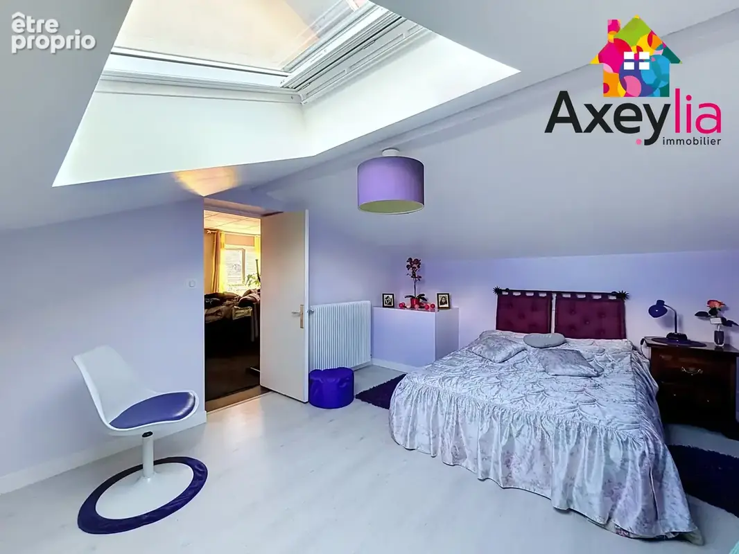 A vendre - feurs -  maison individuelle avec 5 chambres, grand garage et terrain - photo 12