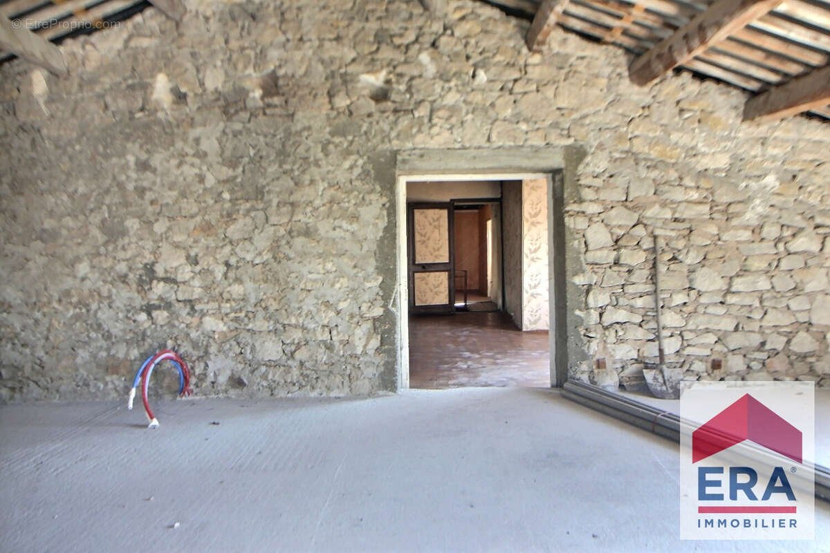 Maison à BOURG-SAINT-ANDEOL